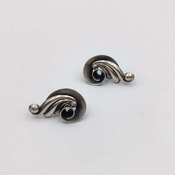 Vintage Danecraft Sterling Silver 925 Art Deco Floral Motif Screw Back Earrings - Picture 5 of 14